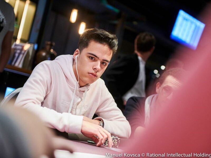 Gilles Simon - PokerStars Learn