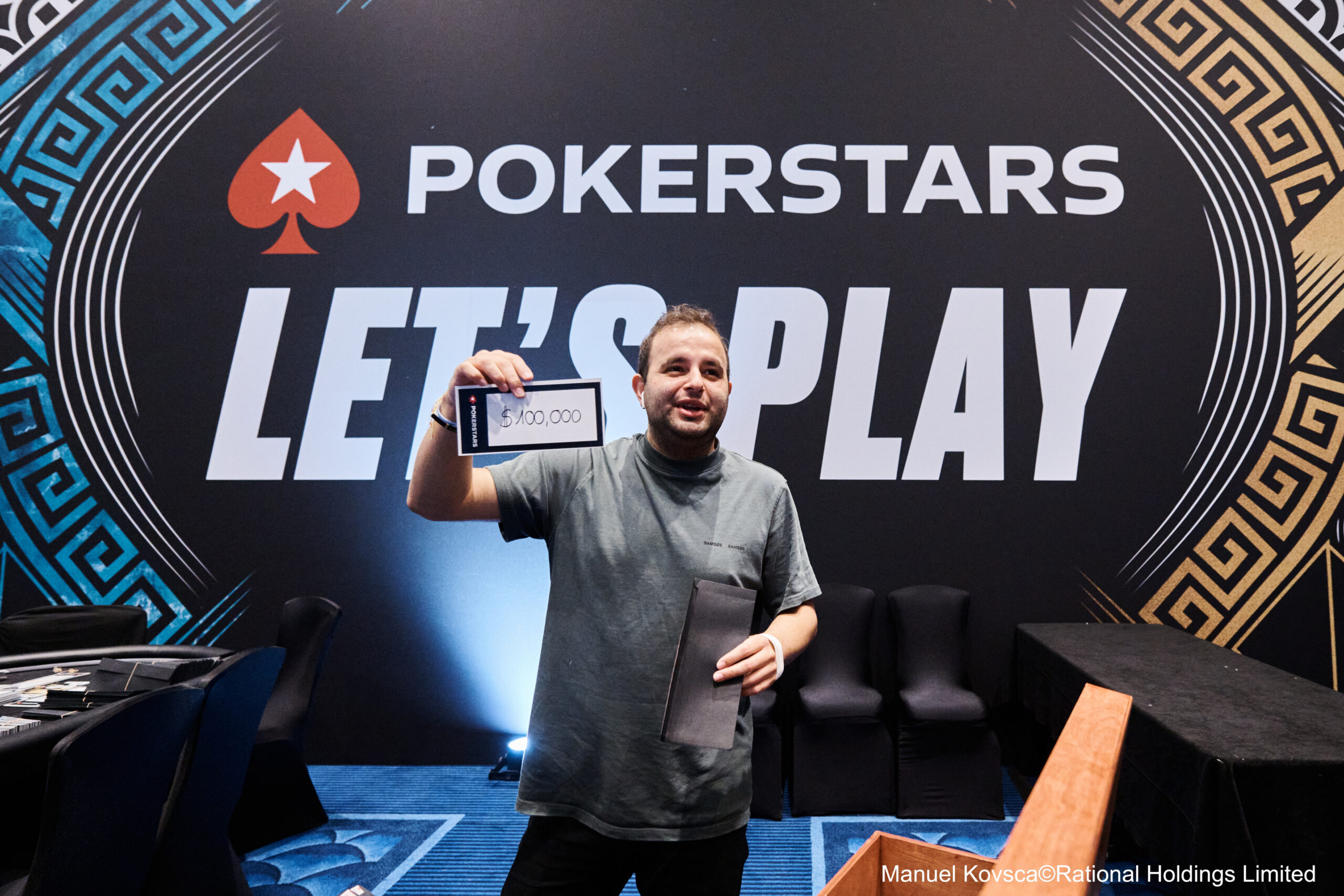 Mokri ran straight back to his table after winning $100K