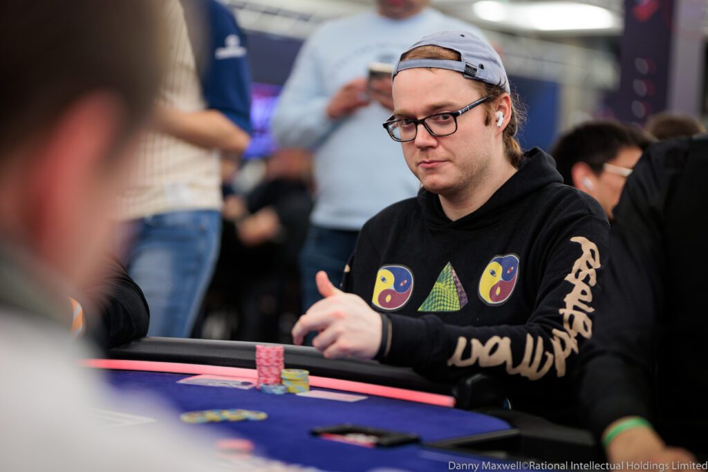 On the move with Niklas “lena900” Åstedt - PokerStars Blog