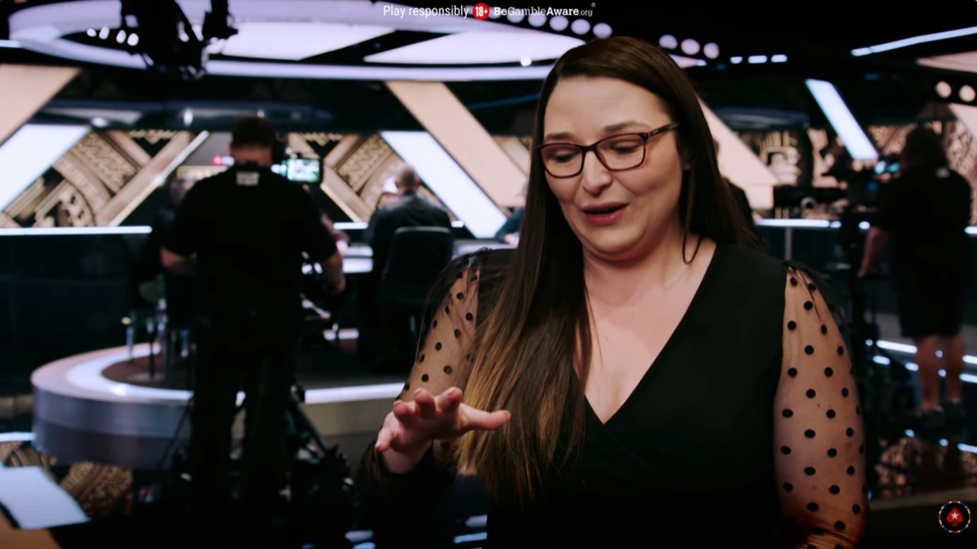 Alex's then partner (now wife) Lexi talks about being nervous watching on the rail